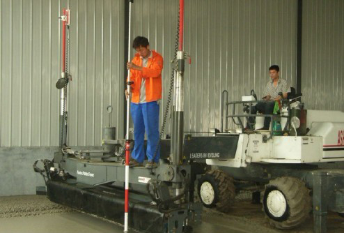 SXP-2混凝土激光攤鋪機