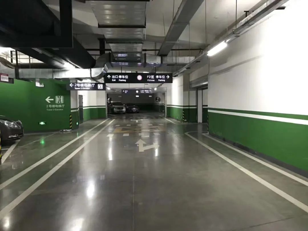 停車場(chǎng)地面